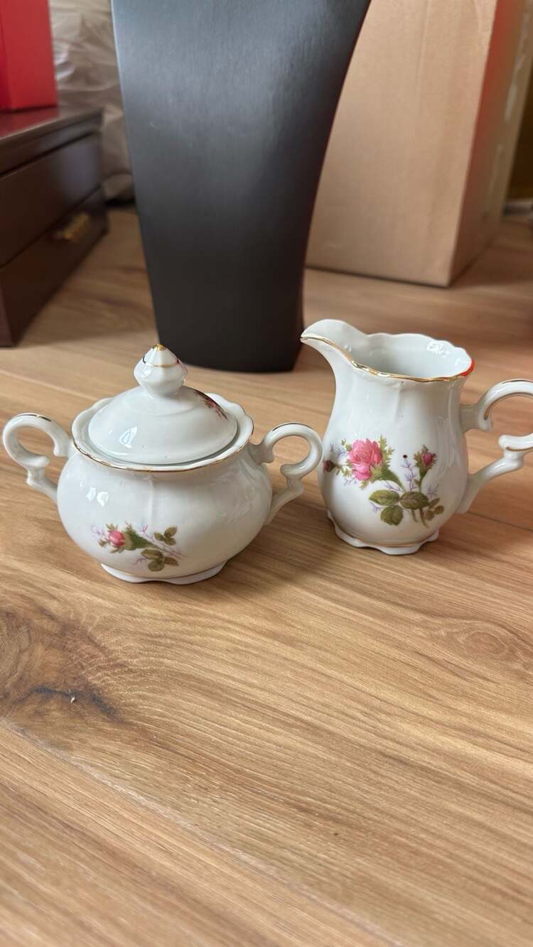 Vintage Moss Rose Porcelain Creamer and Lidded Sugar Bowl Set Japan